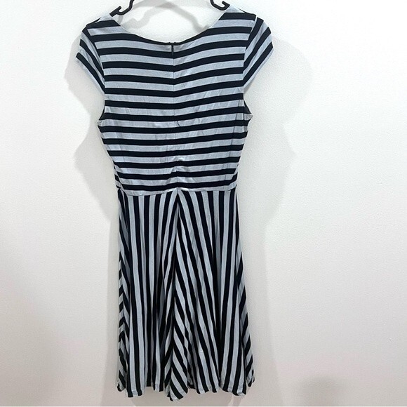 Ann Taylor Loft black and light blue striped flowy dress size XS NWOT - Picture 4 of 6